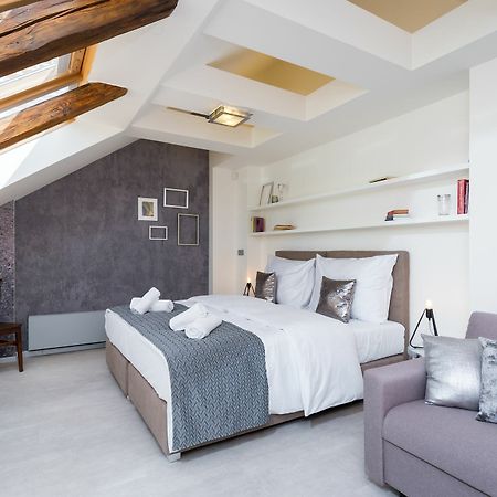 Empirent Rose Apartments Prague Ngoại thất bức ảnh